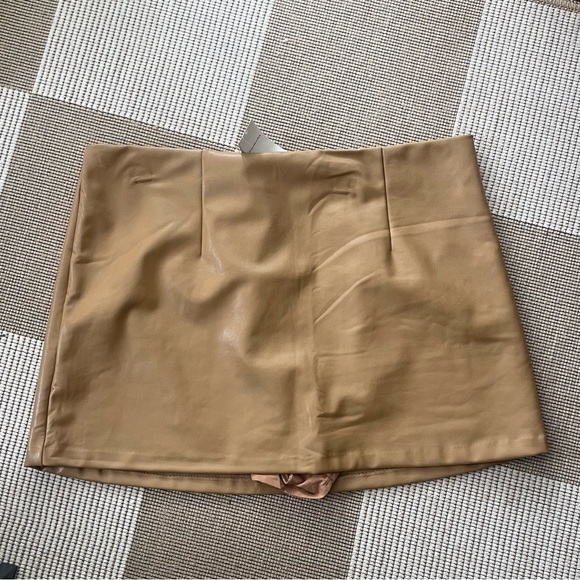 Leather Skort NWT - Picture 4 of 5
